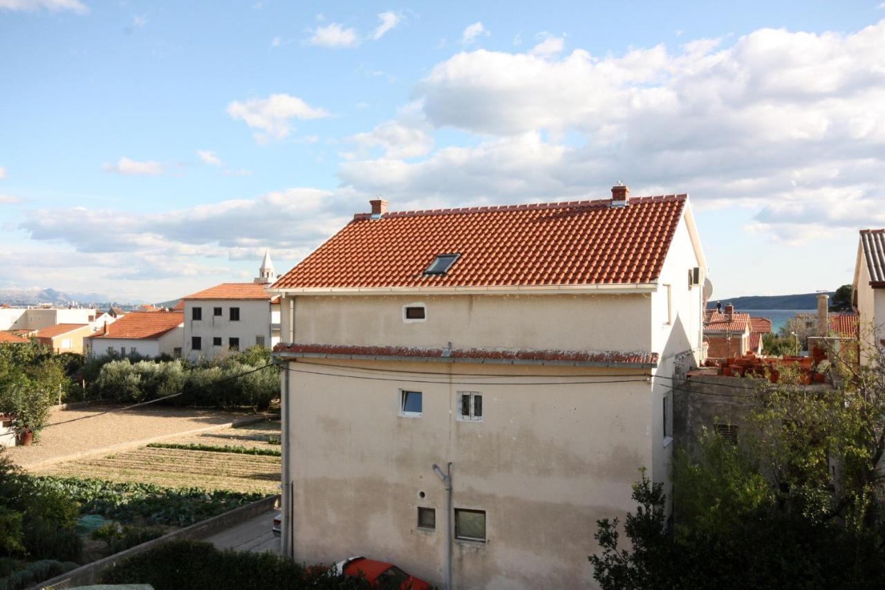 Apartments With A Parking Space Kastel Stafilic, Kastela - 5219 エクステリア 写真